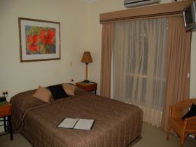 While Away Bed And Breakfast - Accommodation Perth 3