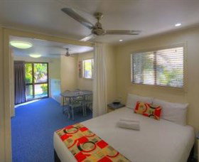 Alex Beach Cabins And Tourist Park - Accommodation Perth 0