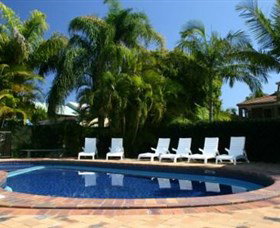 Alex Beach Cabins And Tourist Park - Accommodation Perth 1
