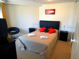 Excellsior Mooloolaba - Perth Resorts 3