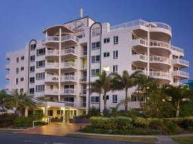 Beachside Resort - Accommodation Perth 0