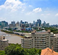 Central Hillcrest Apartment Hotel