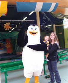 At Theme Park Central Holiday House - Accommodation Perth 0