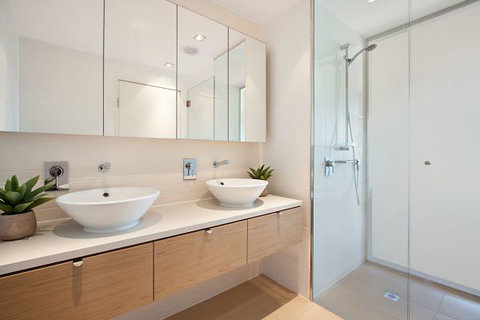 Akuna Waterfront - Accommodation Perth 10