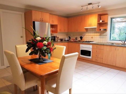 Huntington Cottage - Perth Resorts 3