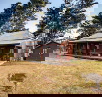 The Pines Cottage - Accommodation Perth