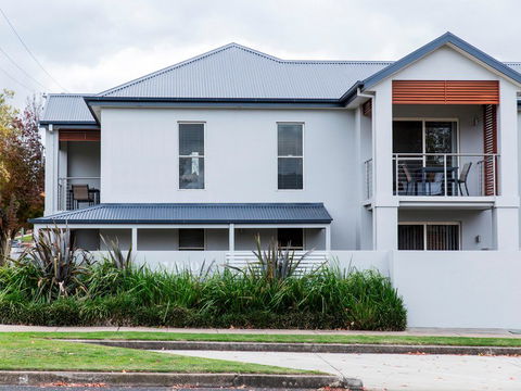 Stay Bathurst - Accommodation Perth 0