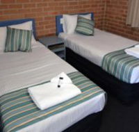 The Oaks Hotel Motel  - Accommodation Perth