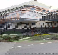 Cow and Calf Hotel - Perth Resorts