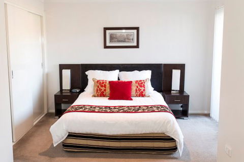 Stay Bathurst - Accommodation Perth 2