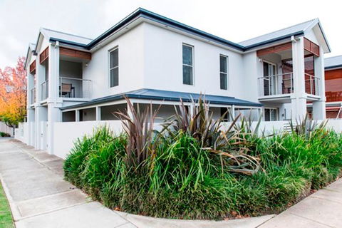 Stay Bathurst - Accommodation Perth 5