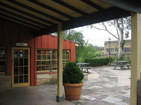 Surveyor General Inn - Accommodation Perth 1