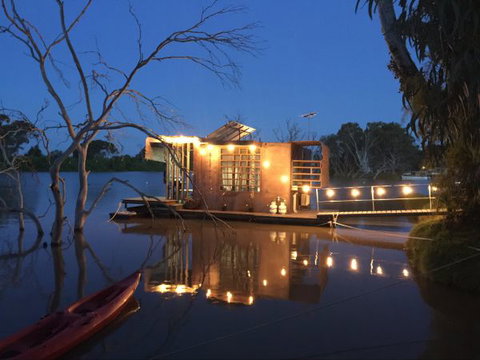 Bill's Boathouse - Accommodation Perth 3