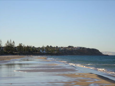 Christies Cottage For Holidays And Relocations. - Accommodation Perth 9
