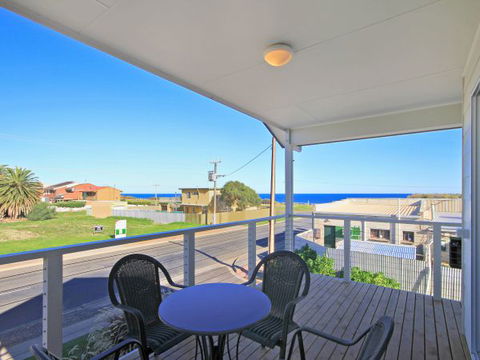 Century 21 SouthCoast: Moana Blue - Accommodation Perth 8