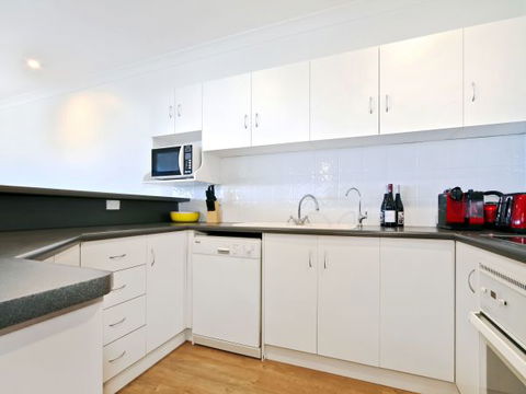 Century 21 SouthCoast: Moana Blue - Accommodation Perth 14