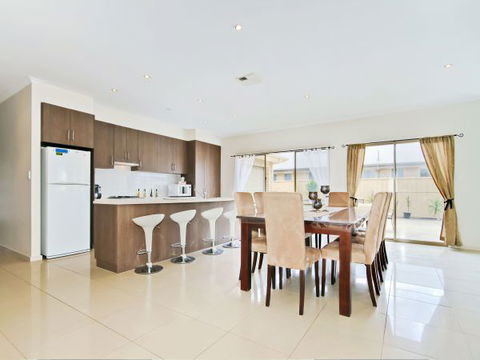 Century 21 SouthCoast: Moana Blue - Accommodation Perth 28