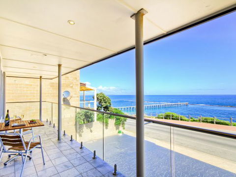 Century 21 SouthCoast: Moana Blue - Accommodation Perth 46