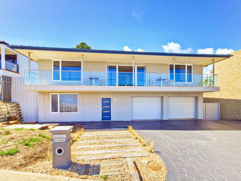 Century 21 SouthCoast: Moana Blue - Accommodation Perth 48