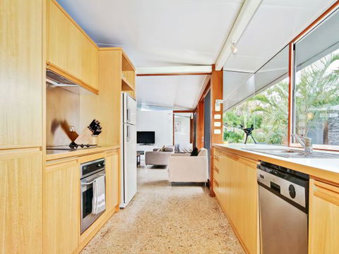 Century 21 SouthCoast: Moana Blue - Accommodation Perth 68