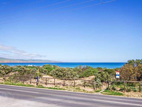 Century 21 SouthCoast: Moana Blue - Accommodation Perth 88