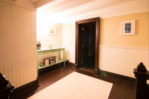 Lakeside Chapel Meningie - Accommodation Perth 7