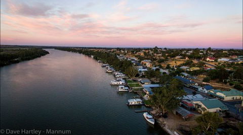 River Shack Rentals - Living The Dream - Accommodation Perth 95