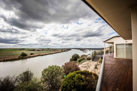 River Shack Rentals - Living The Dream - Accommodation Perth 26