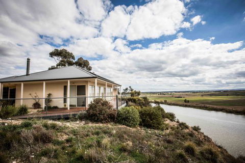 River Shack Rentals - Living The Dream - Accommodation Perth 27