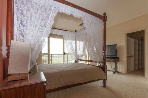 River Shack Rentals - Living The Dream - Accommodation Perth 32
