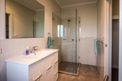 River Shack Rentals - Living The Dream - Accommodation Perth 92