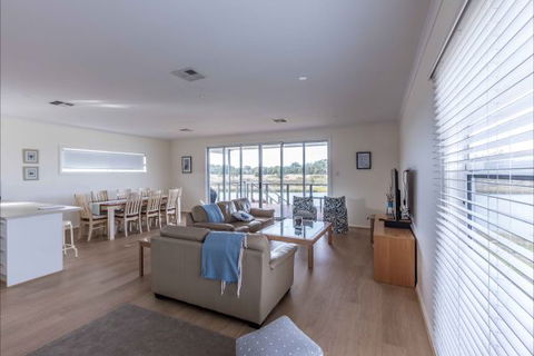 River Shack Rentals - Living The Dream - Accommodation Perth 113