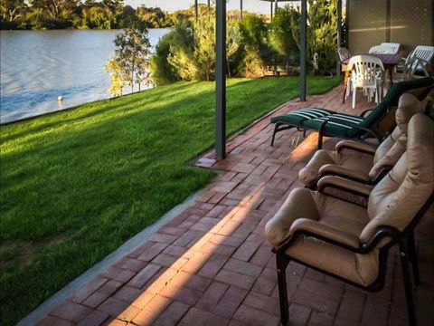 River Shack Rentals - Living The Dream - Accommodation Perth 24