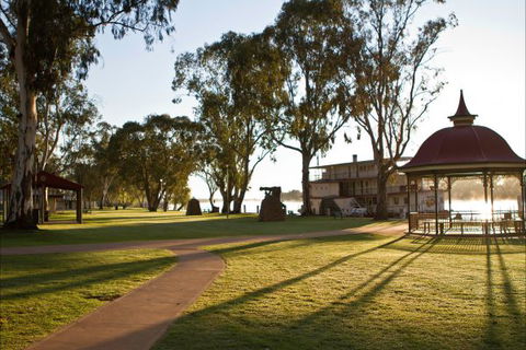River Shack Rentals - Living The Dream - Accommodation Perth 80