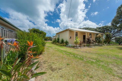 Anderl's Beach Cottage - Accommodation Perth 1