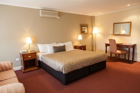 Grange Cleveland Winery Retreat - Accommodation Perth 5
