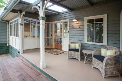 Oak Tree Lodge - Accommodation Perth 14