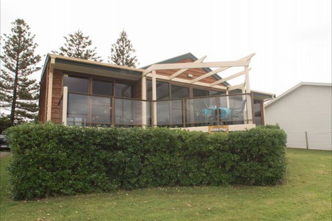 Norfolks - Accommodation Perth 1