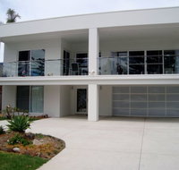 The White House - Shellharbour Village - Accommodation Perth