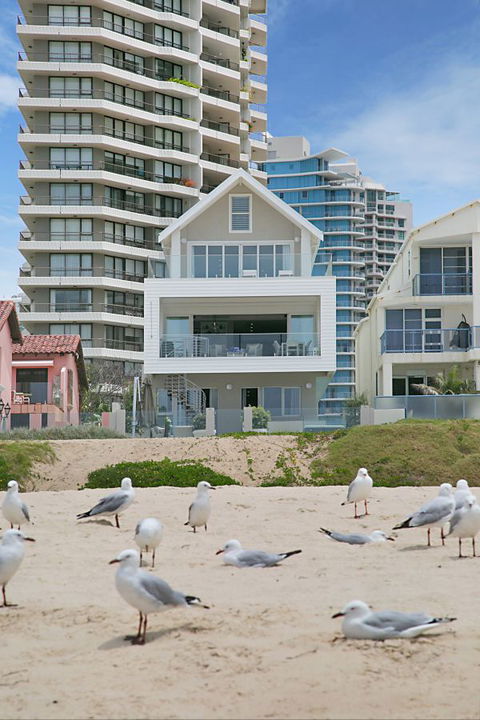 Oceans 74 - An Elite Holiday Home - Accommodation Perth 18