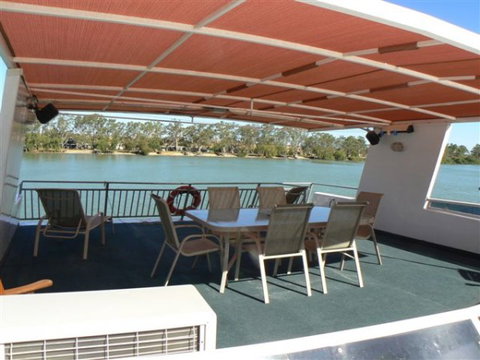 Takeme2 Houseboat - Accommodation Perth 5