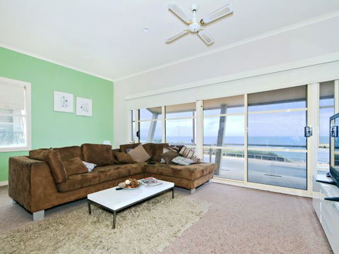 Century 21 SouthCoast: Salt - Accommodation Perth 3