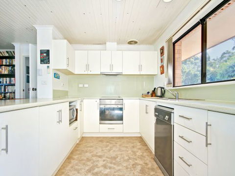 Century 21 SouthCoast: Burrangarra - Accommodation Perth 1