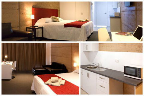 Crossroads Ecomotel - Accommodation Perth 0
