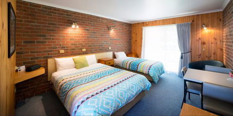 Kookaburra Motor Lodge - Accommodation Perth 6