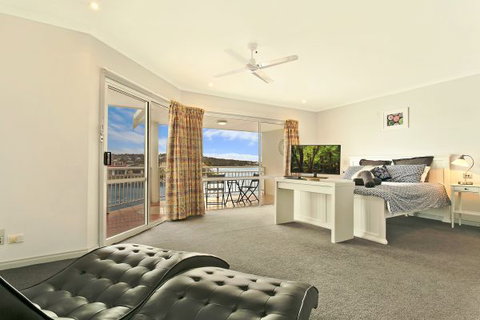SALT Waterfront Apartment - Accommodation Perth 4