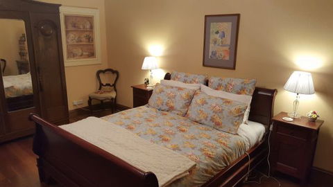 Cascades Manor - Accommodation Perth 8