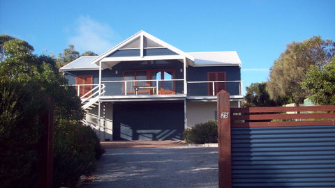 Top Deck Marion Bay - Accommodation Perth 0