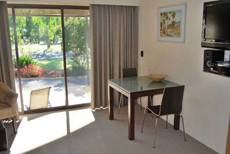 Murray View Motel - Accommodation Perth 0