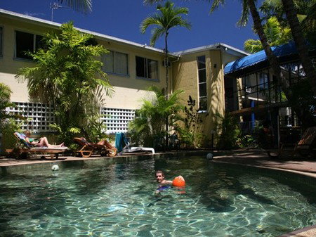 Njoy Travellers Resort - Accommodation Perth 2